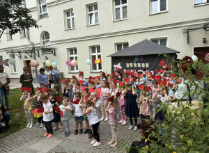 Wspólne śpiewy i tańce na Pikniku Rodzinnym
