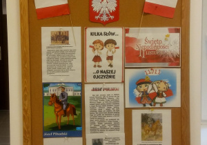 Gazetka ścienna, pt. "Polska. Święto Niepodległości" zawieszona na tablicy korkowej w szatni.